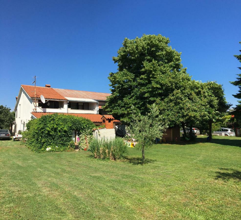 Two-Bedroom Countryside Apartment Marcana Exterior photo